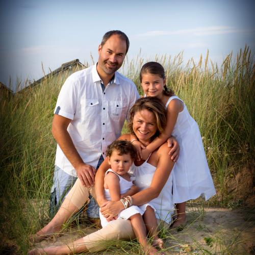 Photo de famille portrait en extérieur à Caen