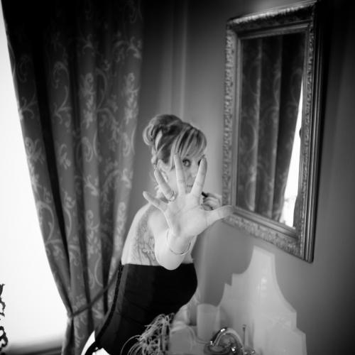 Photo de mariage préparatifs au Château de la Pommeraye